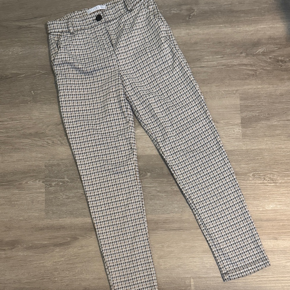 Stylish Women's Houndstooth pants
